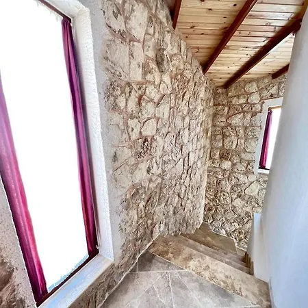 Doga Manzarali Tas מלון קס